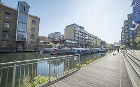 D8 - Canal View Apartment